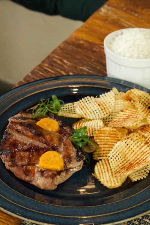 Edited in Tezza with: Brightness, Exposure, Contrast, Temperature, Saturation, & Fresh