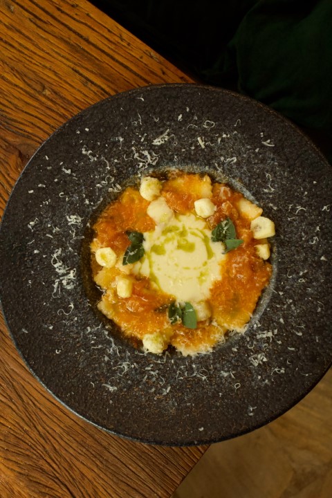 Edited in Tezza with: Exposure, Brightness, Contrast, Shadows, Highlights, Saturation, & Vintage